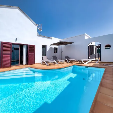 Holiday home Rosa-private Pool, Quiet Area